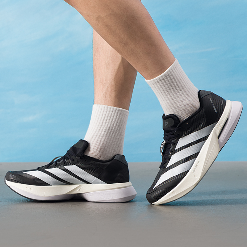 Sepatu Pria Adidas, Sepatu Lar - Lightweight Road Running Shoes ulasan dan harga