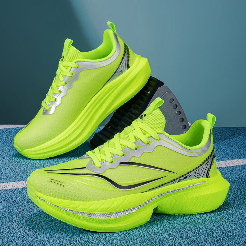 Sepatu Lari Pria Berbantalan E - Lightweight Road Running Shoes ulasan dan harga